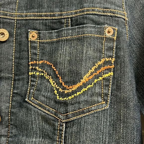 Jeanstar Y2K Vintage Embroidered Jacket in Like New Condition Size Medium. - Picture 4 of 7